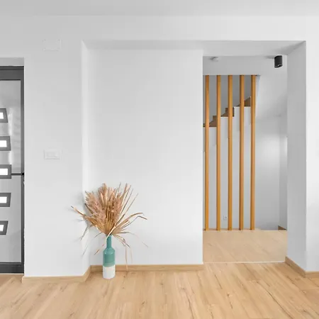 別荘 Boho House スリマ